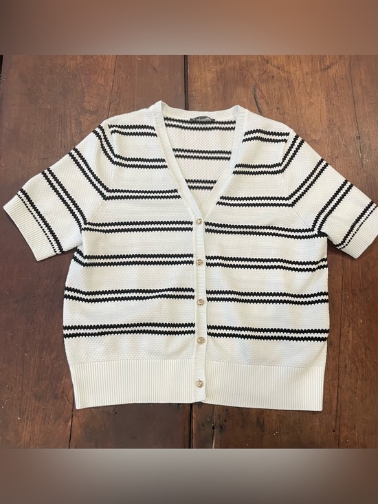 Adrianna Papell Sweaters - Adrianna Papell Black/White Short Sleeve Cardigan Gold Buttons EUC Size L (187)